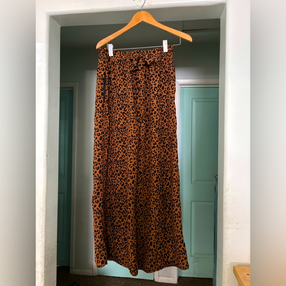 Panther print Sierra sky lunge pants!